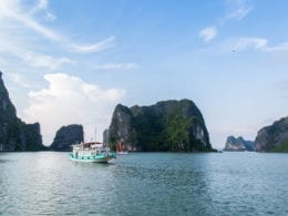 Les activités à faire lors de votre croisière sur la baie d’Halong