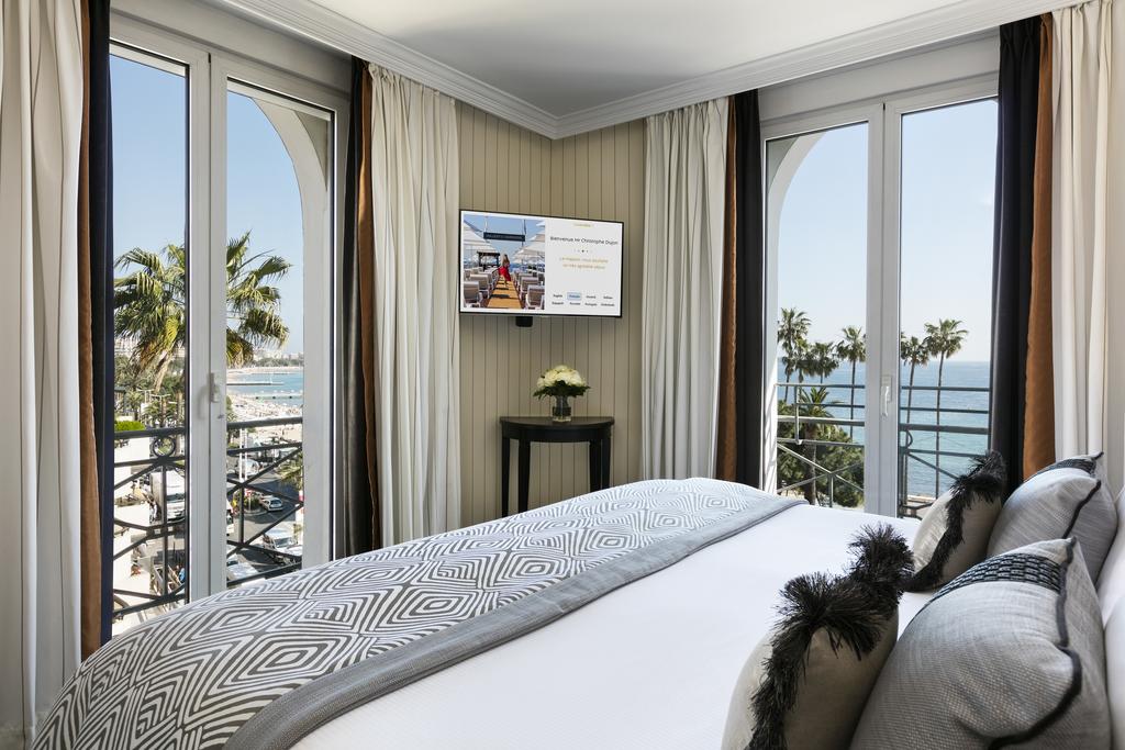 Hôtel gay de Cannes : Hotel Barriere Le Majestic Cannes