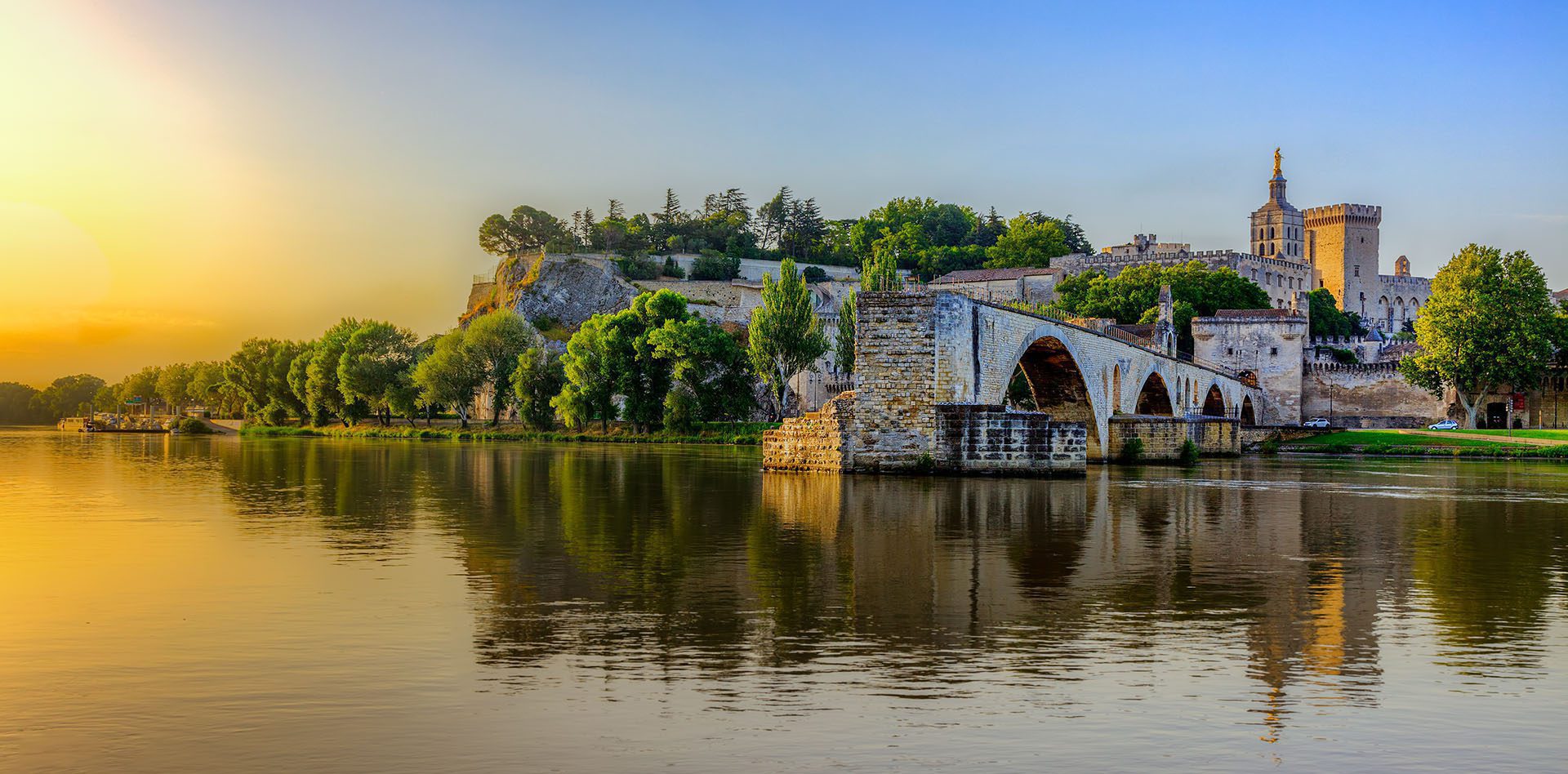 Guide gay d'Avignon