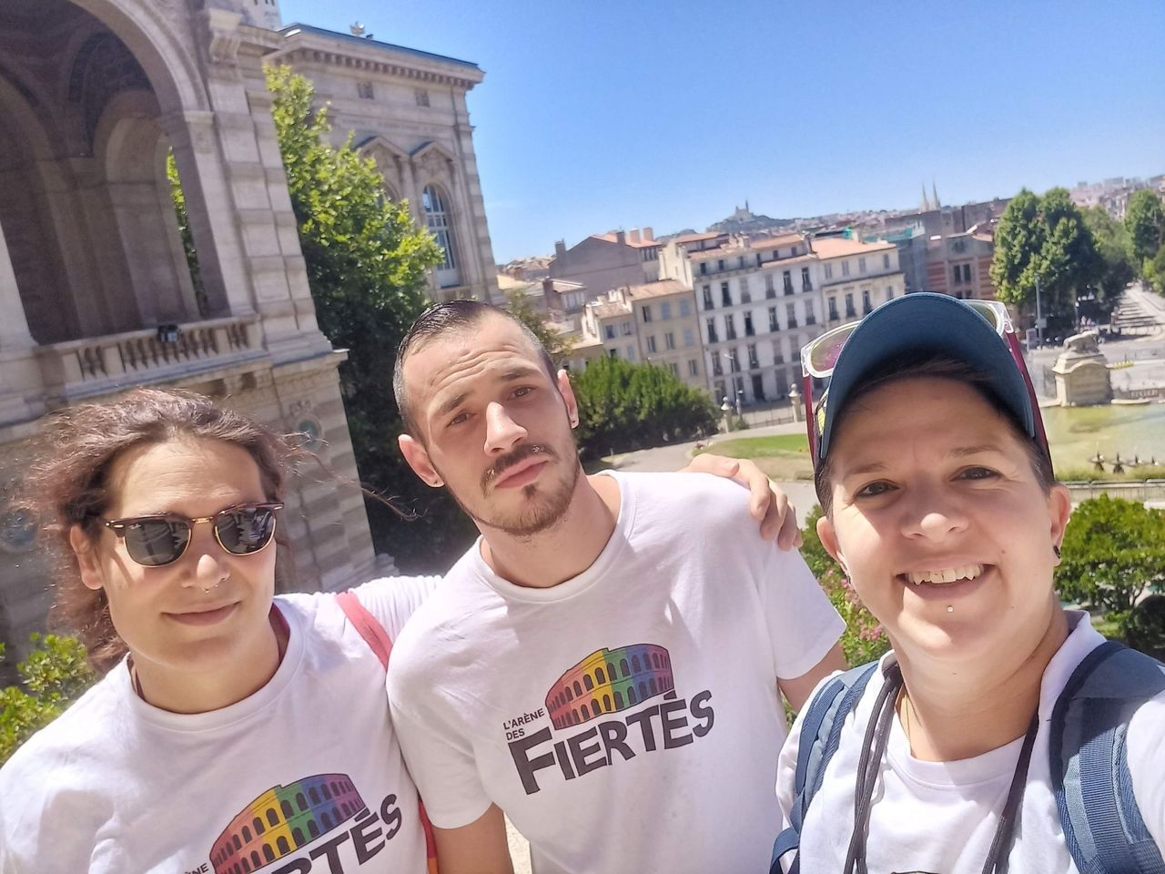 2 500 personnes à la première marche des fiertés de Nîmes