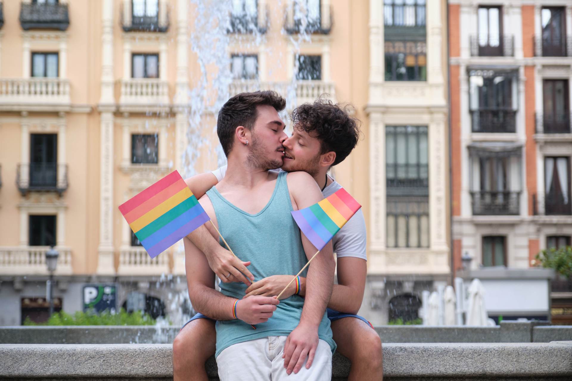 Lunes de miel inoubliables : le top 10 destinations gay friendly après votre mariage