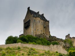 Le Château fort de Larochette : un témoin majestueux de l'histoire luxembourgeoise