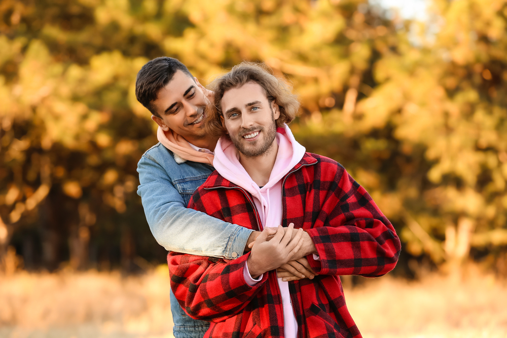 Les meilleurs plans de voyage gay friendly pour l’automne