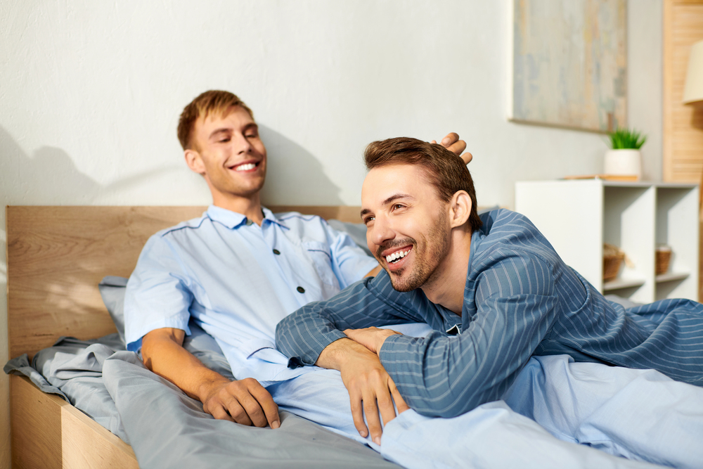 Les meilleures destinations gay friendly pour des vacances relaxantes en pyjama