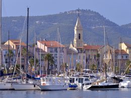 Que faire à Sanary-sur-Mer : Le guide ultime pour explorer ce joyau de la Côte d’Azur