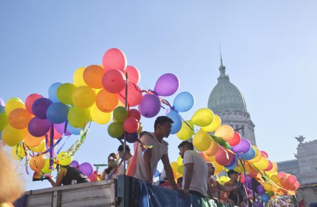 Voyager loin en restant safe, nos astuces pour la communauté LGBTQ+