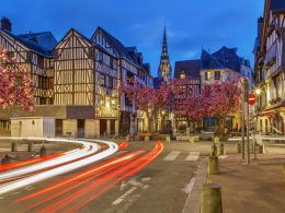 Rouen : une destination accueillante pour les voyageurs LGBTQ+