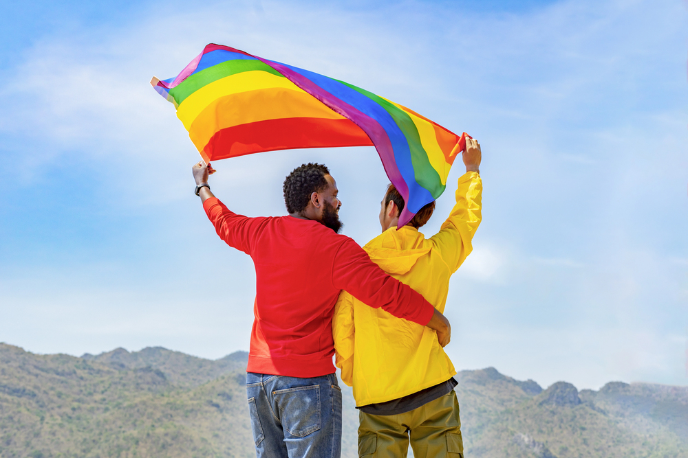 Guide de sécurité complet pour voyageurs LGBTQ à l’international – Conseils pratiques